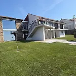 بيت للعطل Casa Suomi فيجو